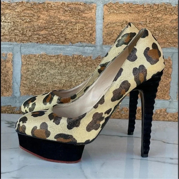 Charlotte Olympia Dolly Leopard Beige Gold
Black Figure Heel Platform Pump 37.5 - Picture 4 of 15